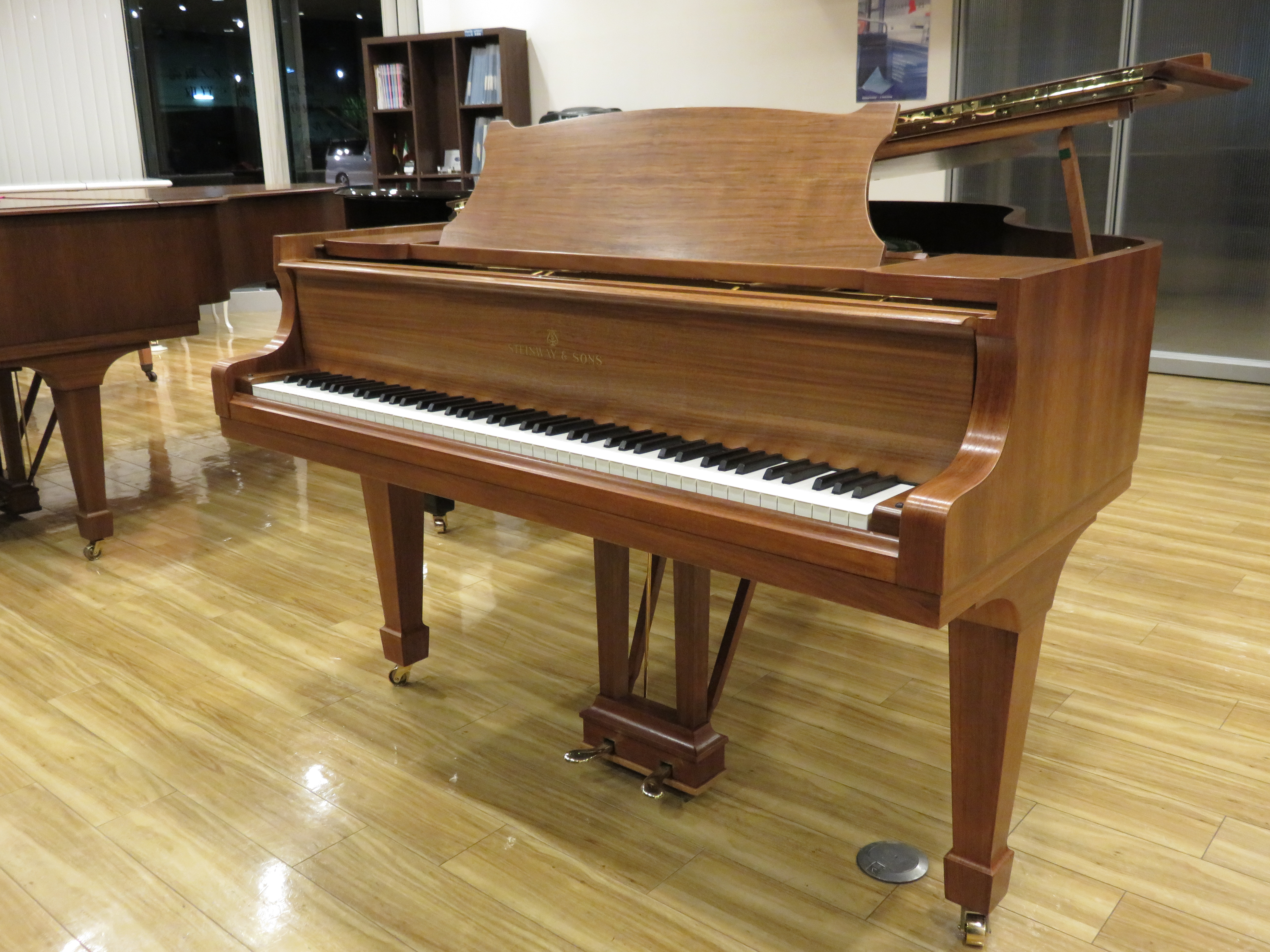 Harmonia 展示ピアノリスト更新
